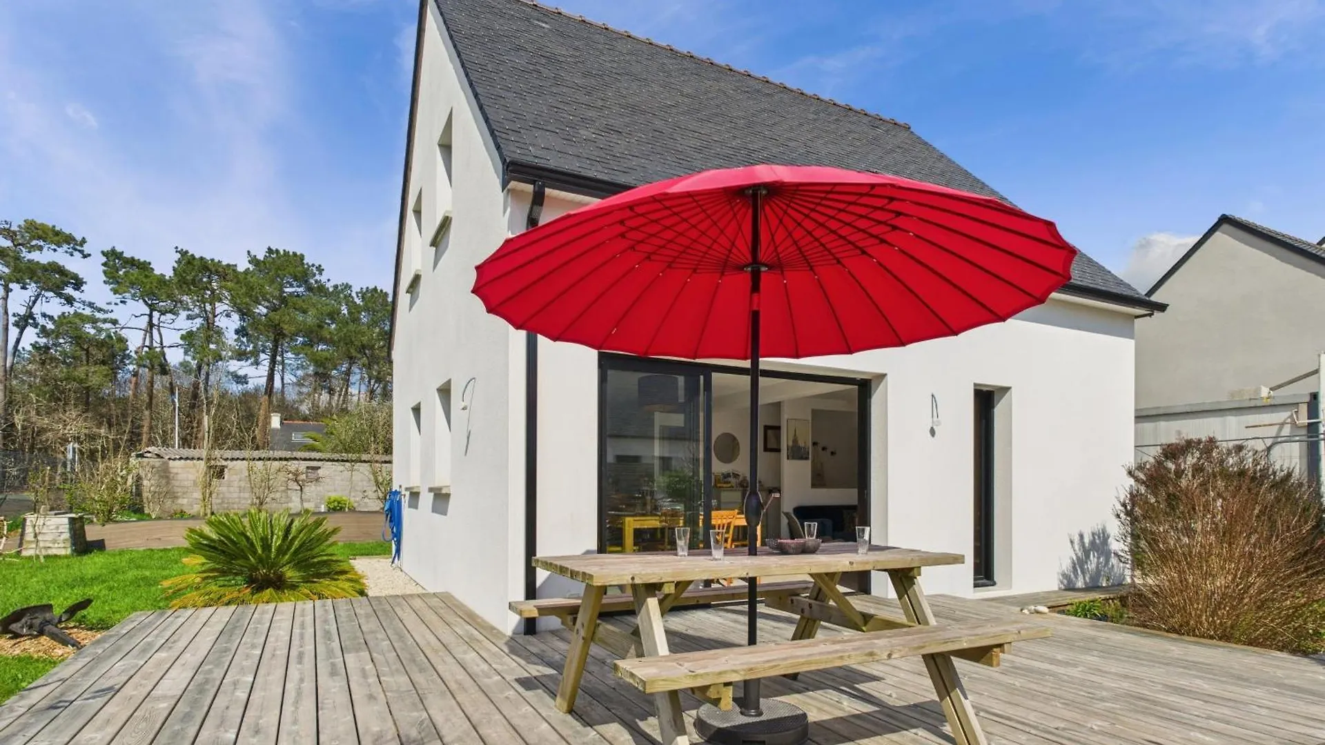 Maison Neuve Avec Terrasse Pour 6 Personnesの連絡先